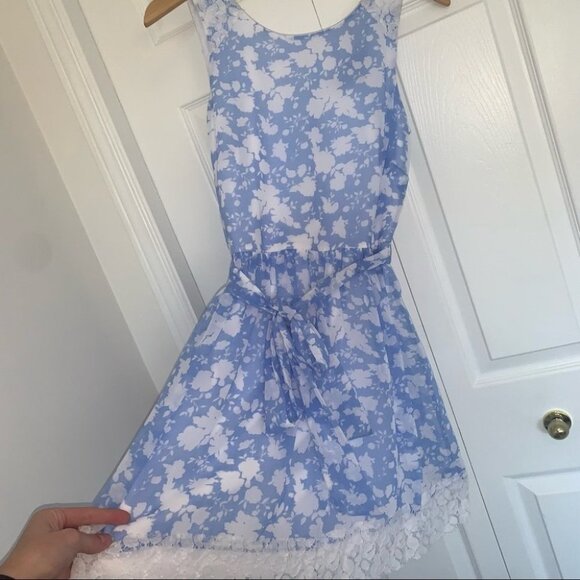 Disney Dress Size Small Blue White Floral Alice in Wonderland Floral Lace - Picture 2 of 15